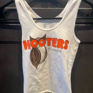 Hooters ft. Myers FL tank top
